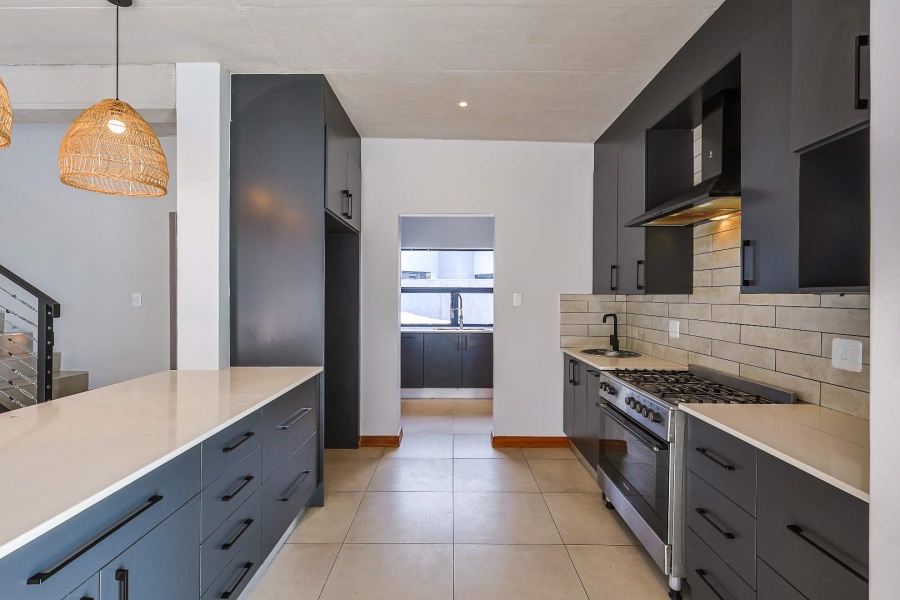 3 Bedroom Property for Sale in Six Fountains Residential Estate Gauteng