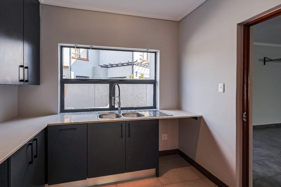 3 Bedroom Property for Sale in Six Fountains Residential Estate Gauteng