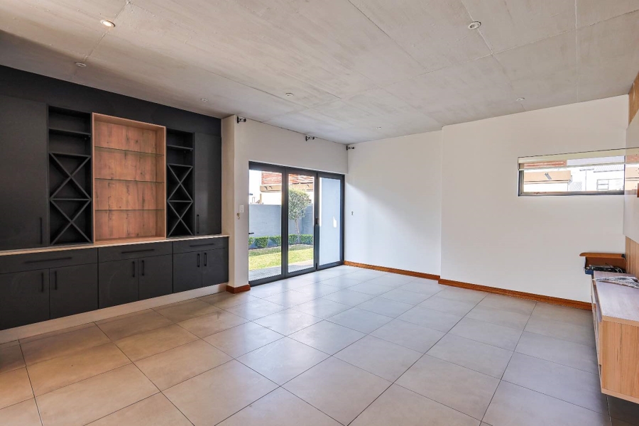3 Bedroom Property for Sale in Six Fountains Residential Estate Gauteng