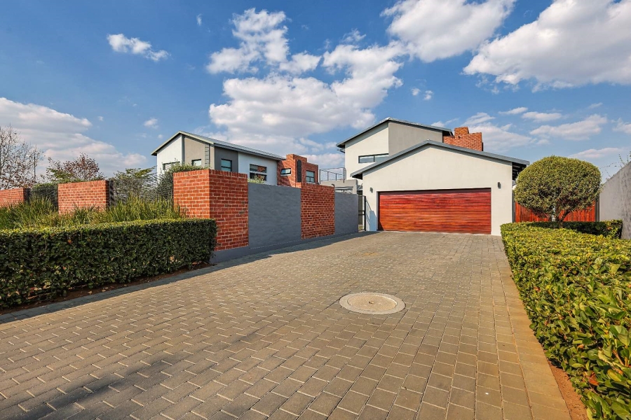 3 Bedroom Property for Sale in Six Fountains Residential Estate Gauteng