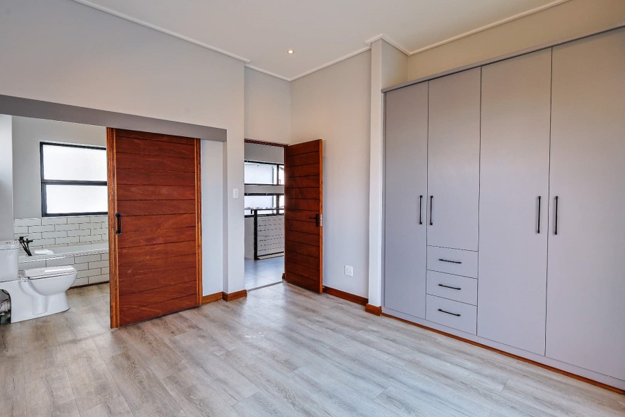 3 Bedroom Property for Sale in Six Fountains Residential Estate Gauteng