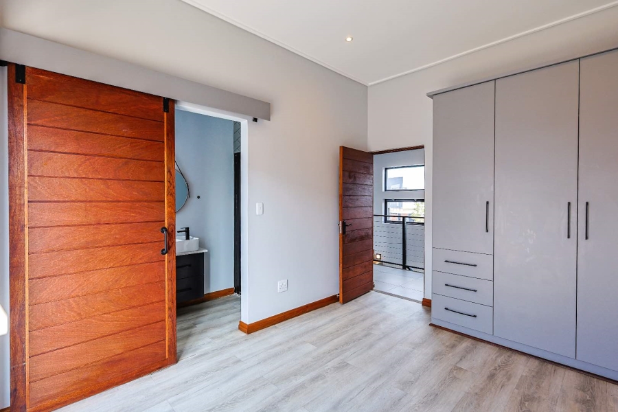3 Bedroom Property for Sale in Six Fountains Residential Estate Gauteng