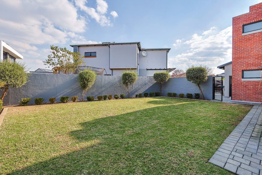 3 Bedroom Property for Sale in Six Fountains Residential Estate Gauteng