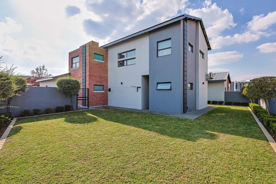 3 Bedroom Property for Sale in Six Fountains Residential Estate Gauteng