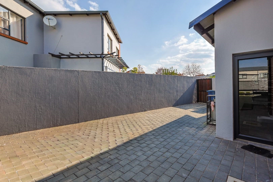 3 Bedroom Property for Sale in Six Fountains Residential Estate Gauteng
