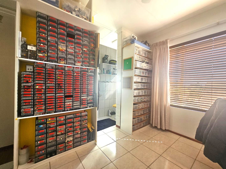 3 Bedroom Property for Sale in Honeydew Ridge Gauteng