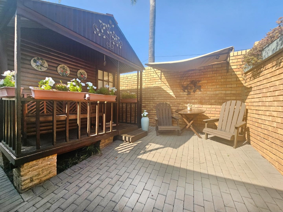 3 Bedroom Property for Sale in Honeydew Ridge Gauteng