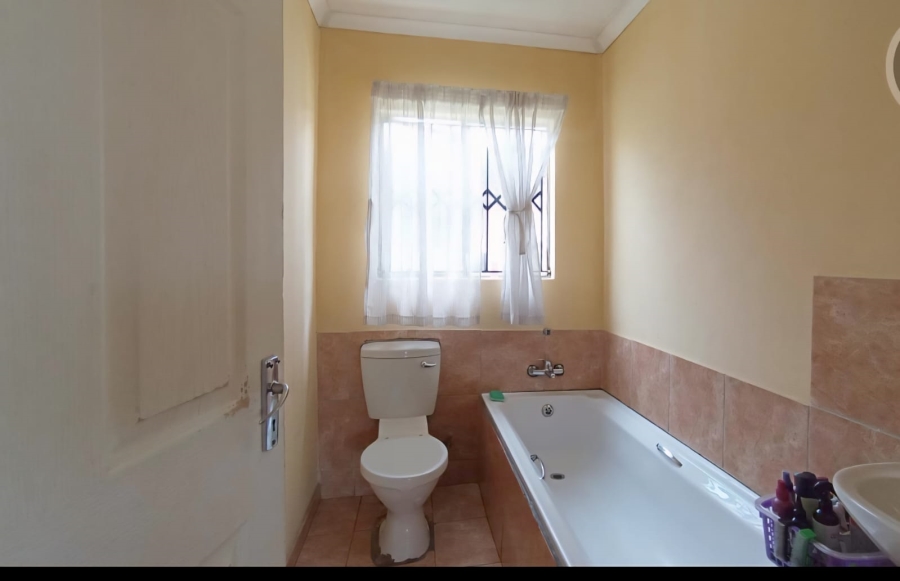 2 Bedroom Property for Sale in Soshanguve East Gauteng