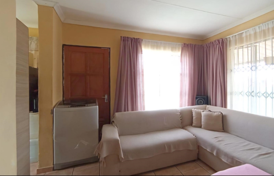 2 Bedroom Property for Sale in Soshanguve East Gauteng