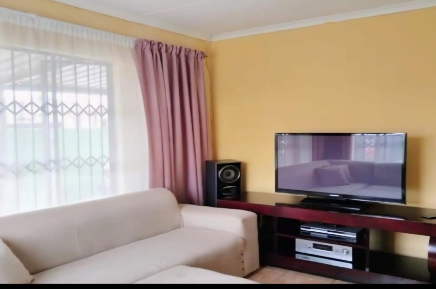 2 Bedroom Property for Sale in Soshanguve East Gauteng