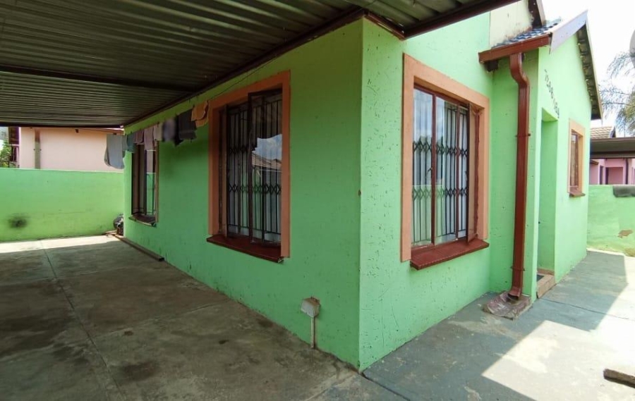 2 Bedroom Property for Sale in Soshanguve East Gauteng