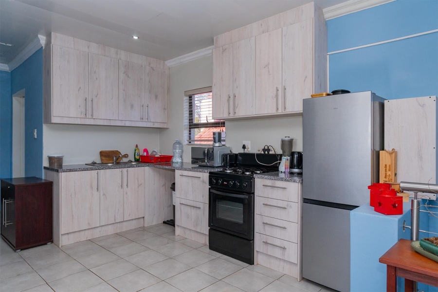 3 Bedroom Property for Sale in Edleen Gauteng