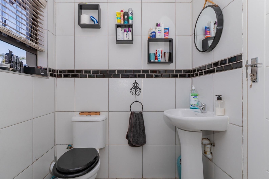 3 Bedroom Property for Sale in Edleen Gauteng