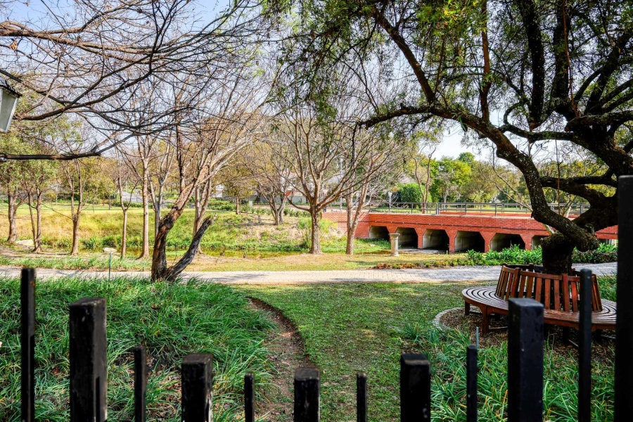 5 Bedroom Property for Sale in Fourways Gardens Gauteng
