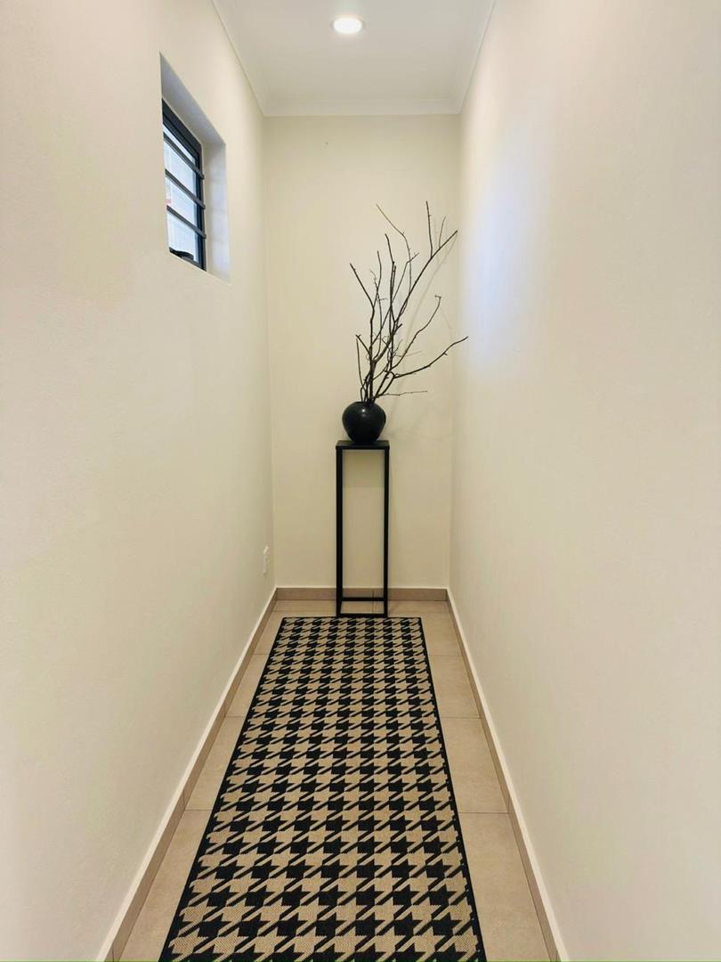 3 Bedroom Property for Sale in Greenstone Hill Gauteng