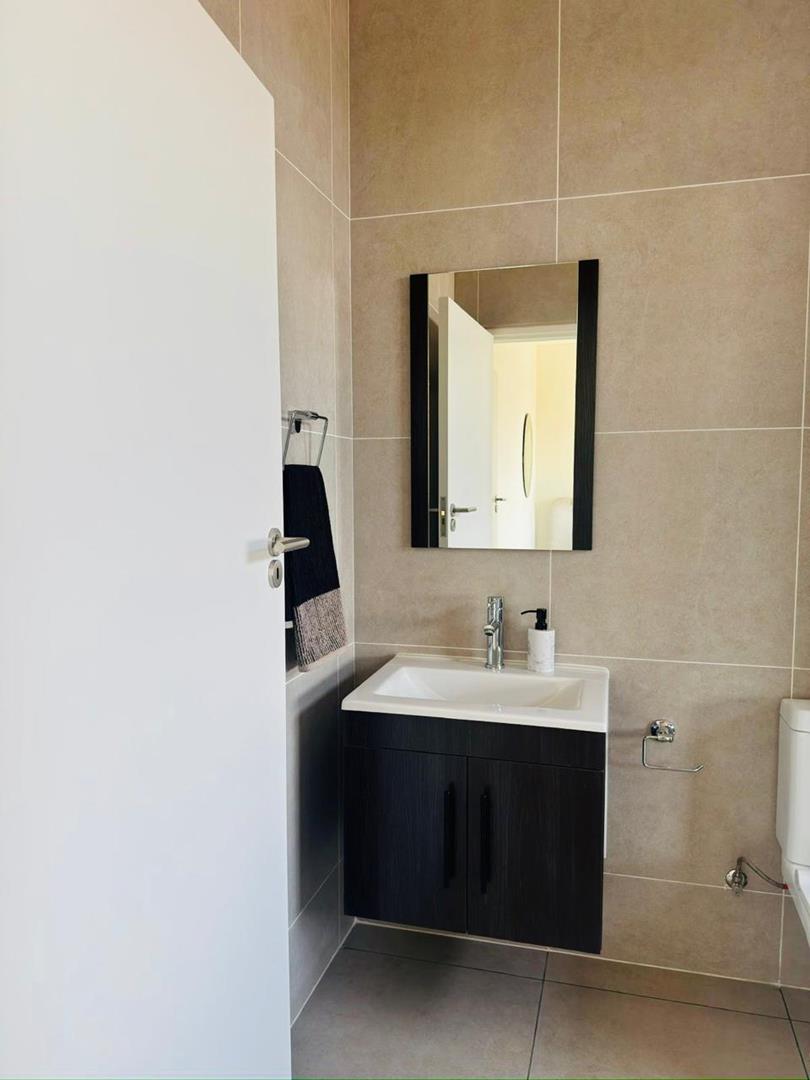 3 Bedroom Property for Sale in Greenstone Hill Gauteng