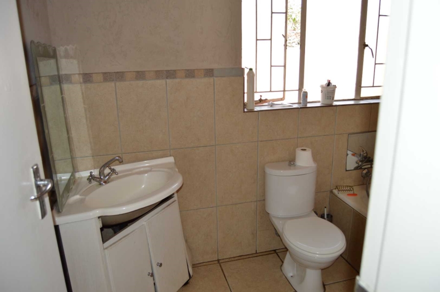 2 Bedroom Property for Sale in Mayberry Park Gauteng
