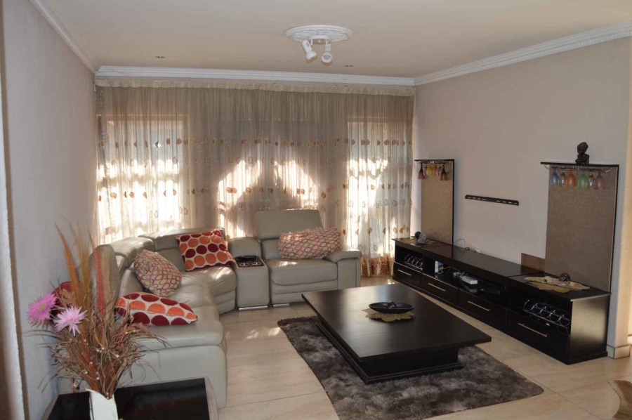 2 Bedroom Property for Sale in Mayberry Park Gauteng
