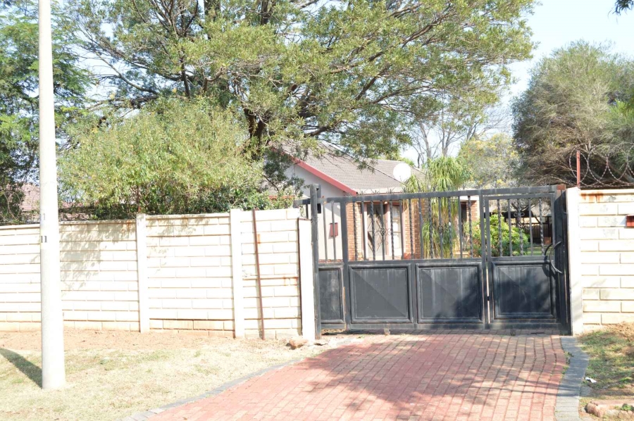 2 Bedroom Property for Sale in Mayberry Park Gauteng