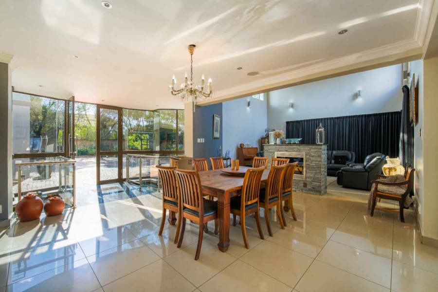 6 Bedroom Property for Sale in Zwavelpoort Gauteng