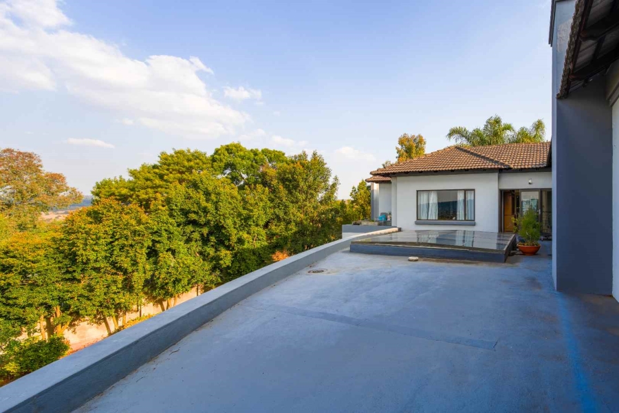 6 Bedroom Property for Sale in Zwavelpoort Gauteng