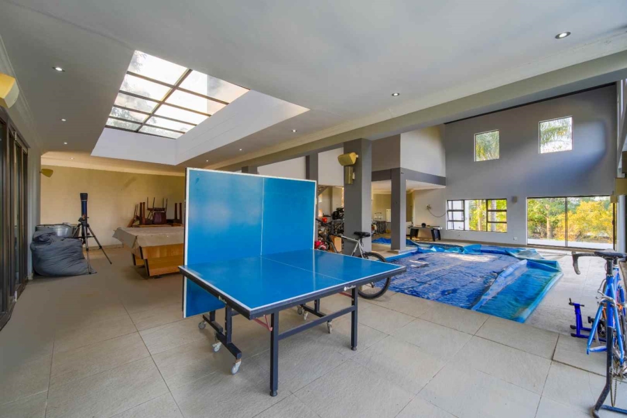 6 Bedroom Property for Sale in Zwavelpoort Gauteng