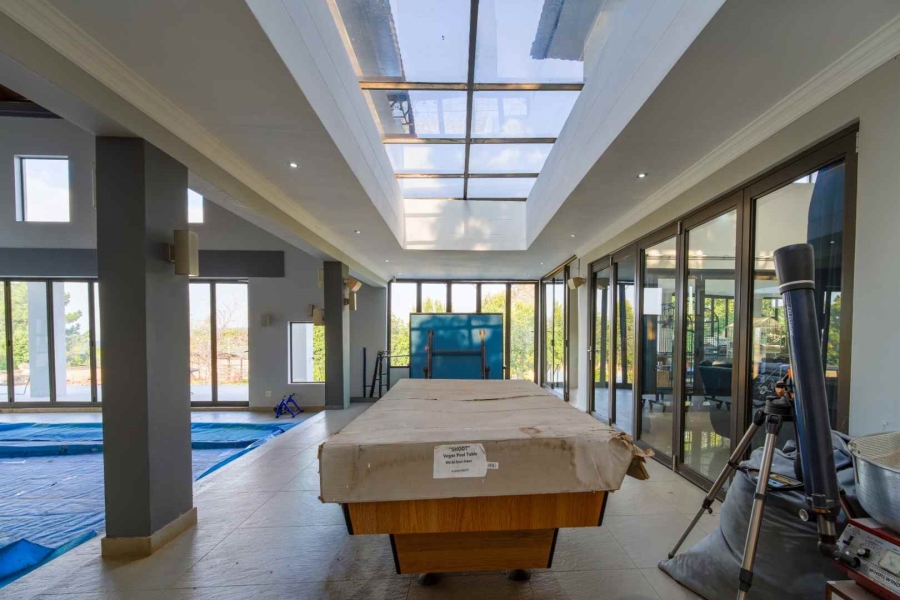 6 Bedroom Property for Sale in Zwavelpoort Gauteng