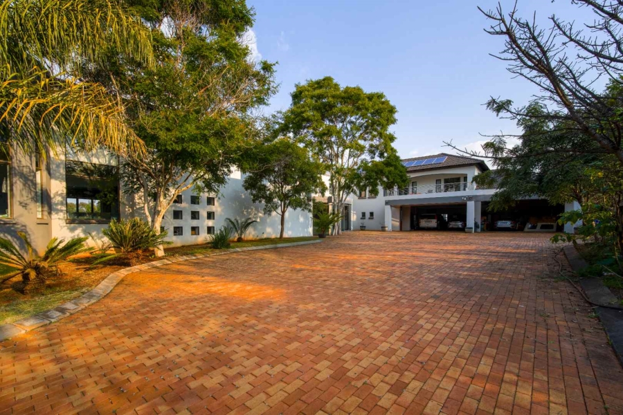 6 Bedroom Property for Sale in Zwavelpoort Gauteng