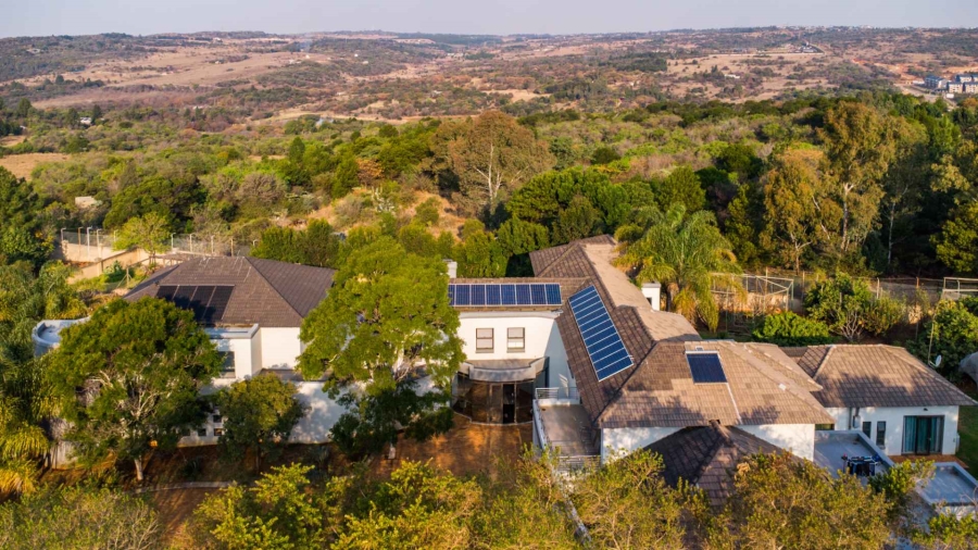 6 Bedroom Property for Sale in Zwavelpoort Gauteng