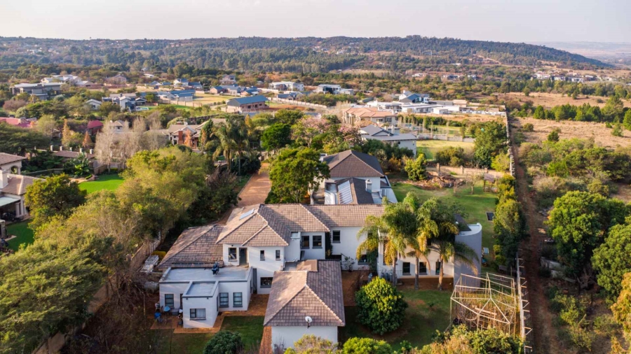 6 Bedroom Property for Sale in Zwavelpoort Gauteng