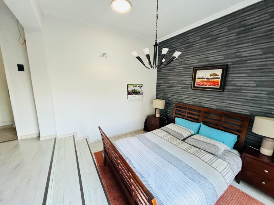 4 Bedroom Property for Sale in Glenvista Gauteng