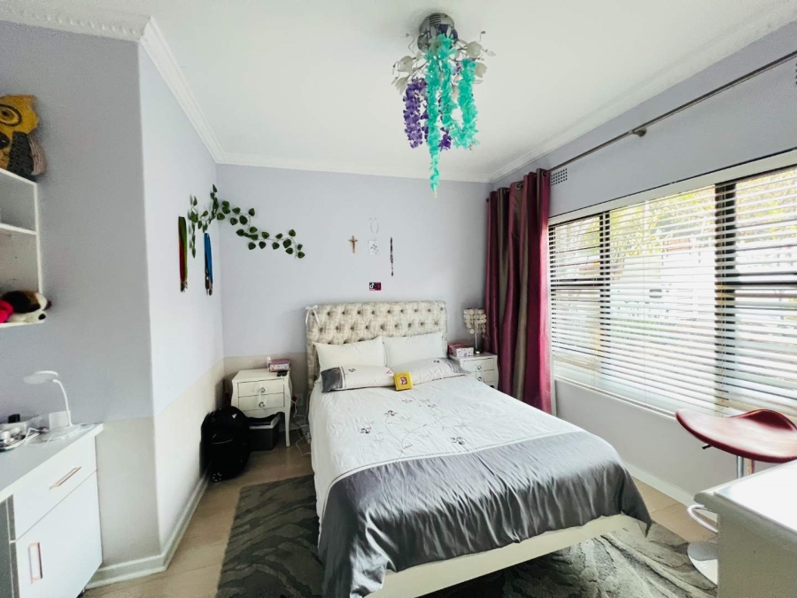 4 Bedroom Property for Sale in Glenvista Gauteng