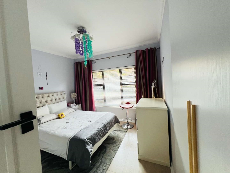 4 Bedroom Property for Sale in Glenvista Gauteng