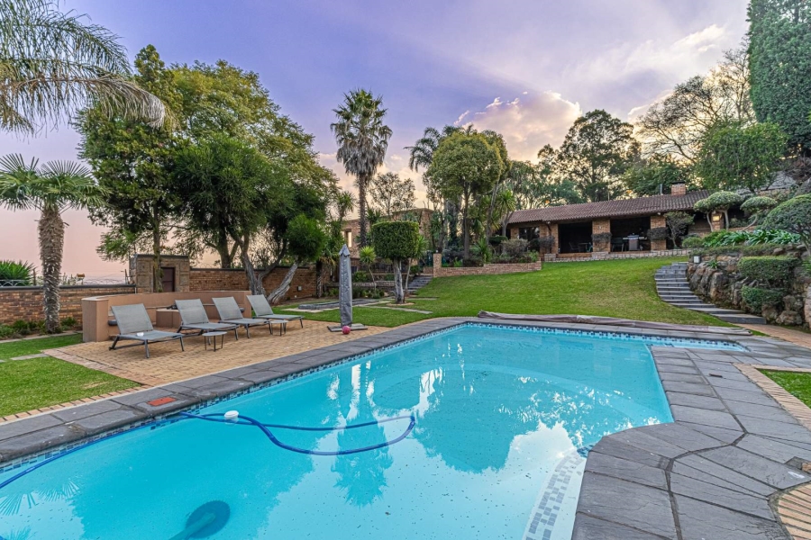 4 Bedroom Property for Sale in Glenvista Gauteng