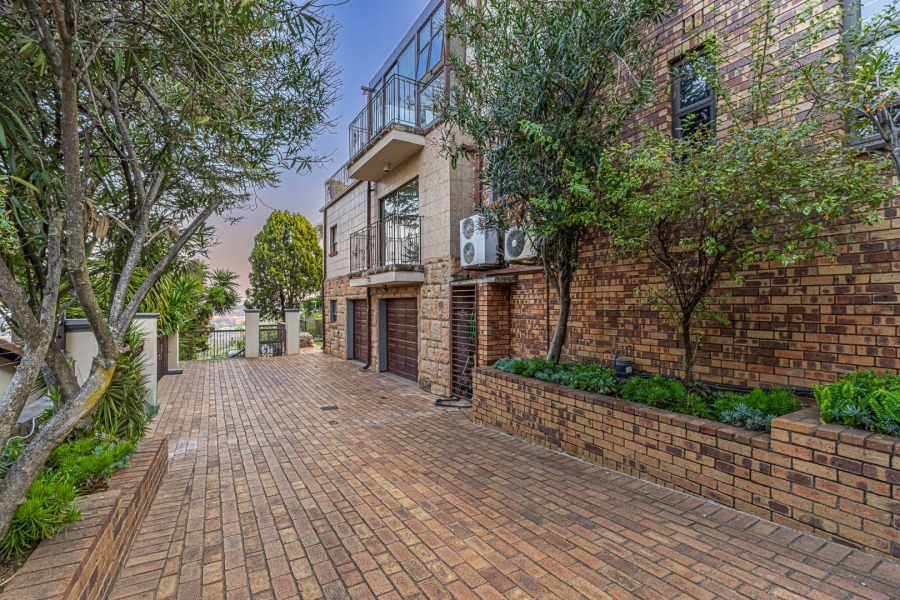 4 Bedroom Property for Sale in Glenvista Gauteng