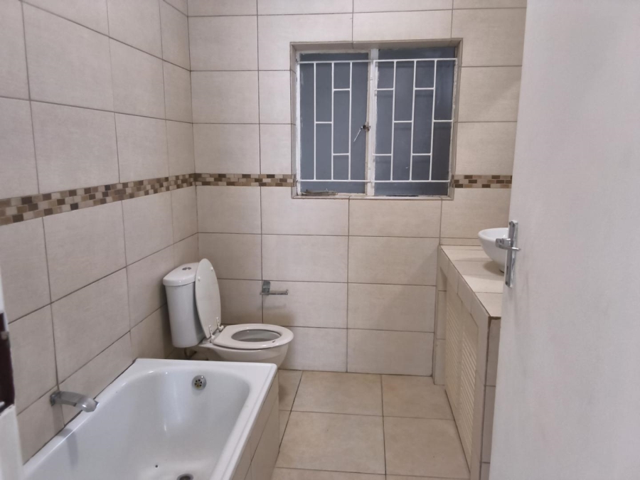 To Let 3 Bedroom Property for Rent in Bryanston West Gauteng