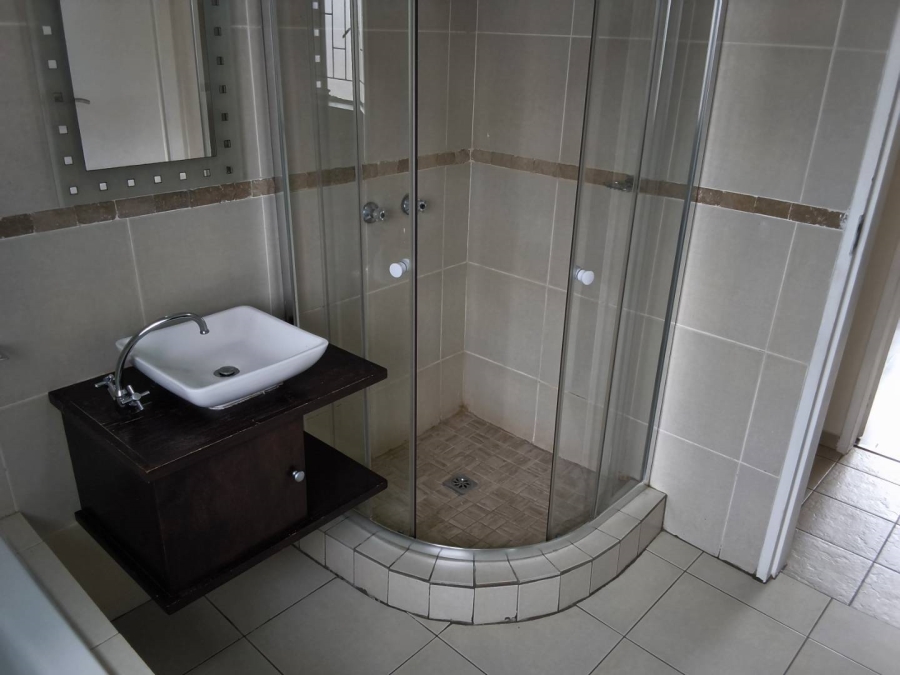 To Let 3 Bedroom Property for Rent in Bryanston West Gauteng