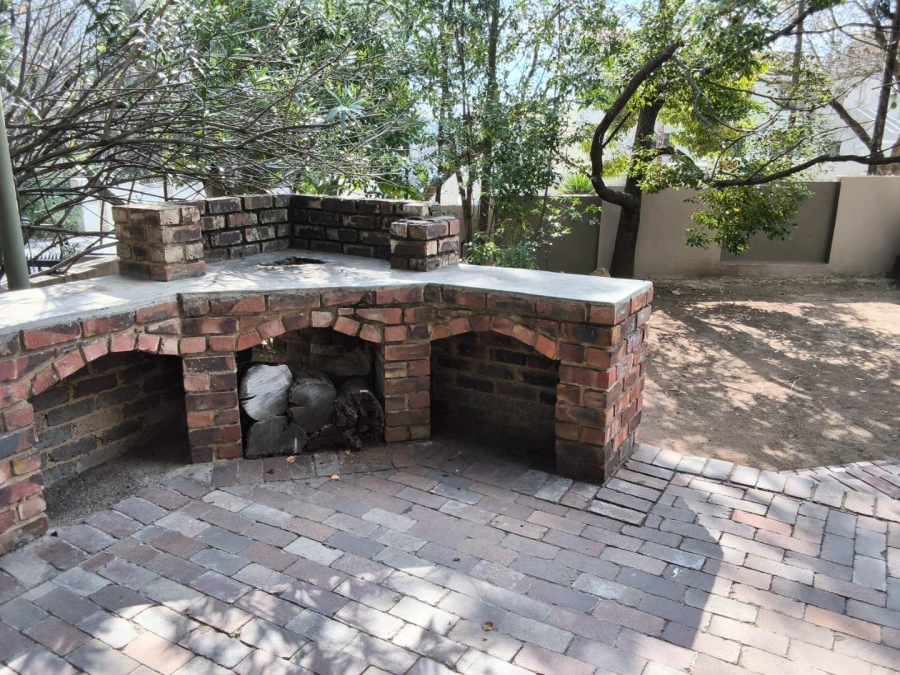 To Let 3 Bedroom Property for Rent in Bryanston West Gauteng