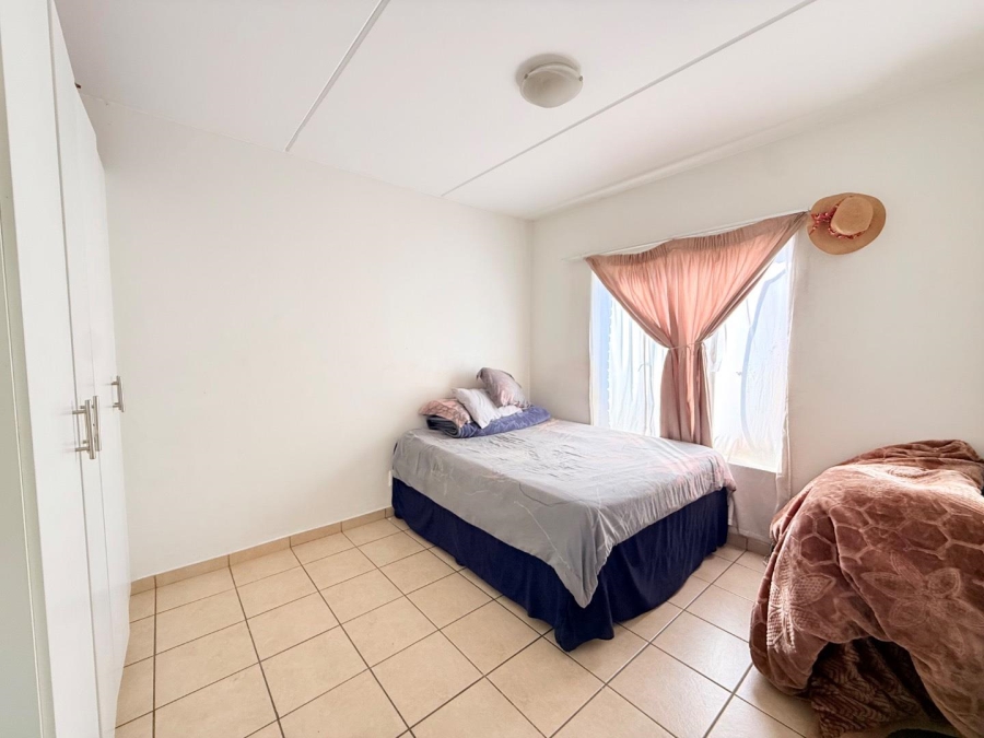 2 Bedroom Property for Sale in Grand Central Gauteng