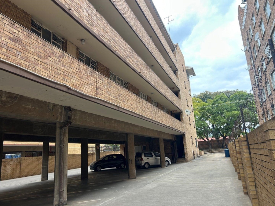 2 Bedroom Property for Sale in Pretoria West Gauteng
