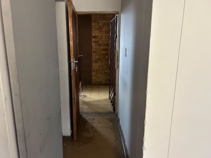 2 Bedroom Property for Sale in Pretoria West Gauteng