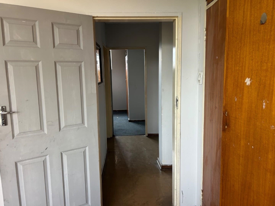 2 Bedroom Property for Sale in Pretoria West Gauteng