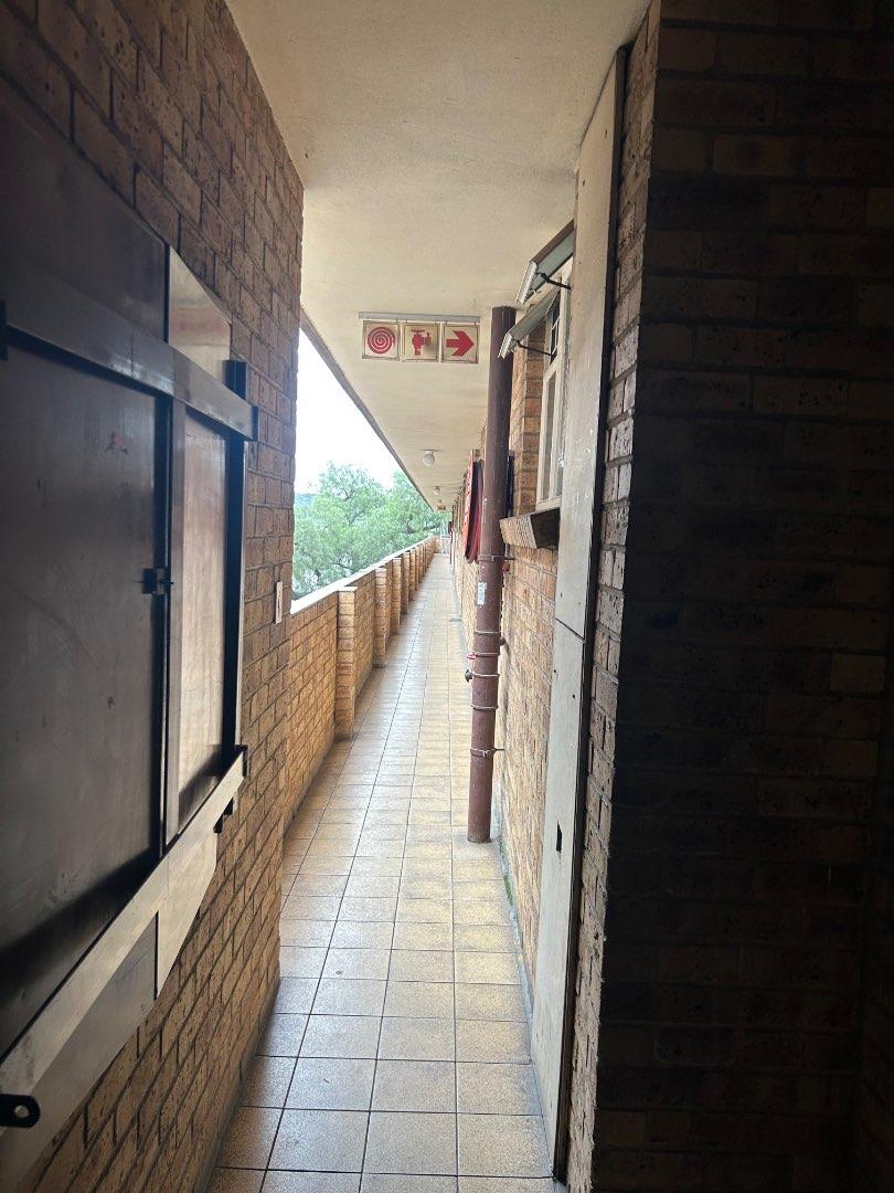 2 Bedroom Property for Sale in Pretoria West Gauteng