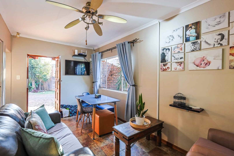 2 Bedroom Property for Sale in Elardus Park Gauteng