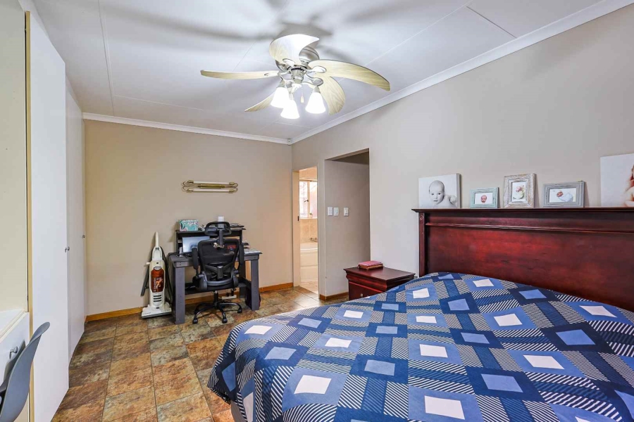 2 Bedroom Property for Sale in Elardus Park Gauteng