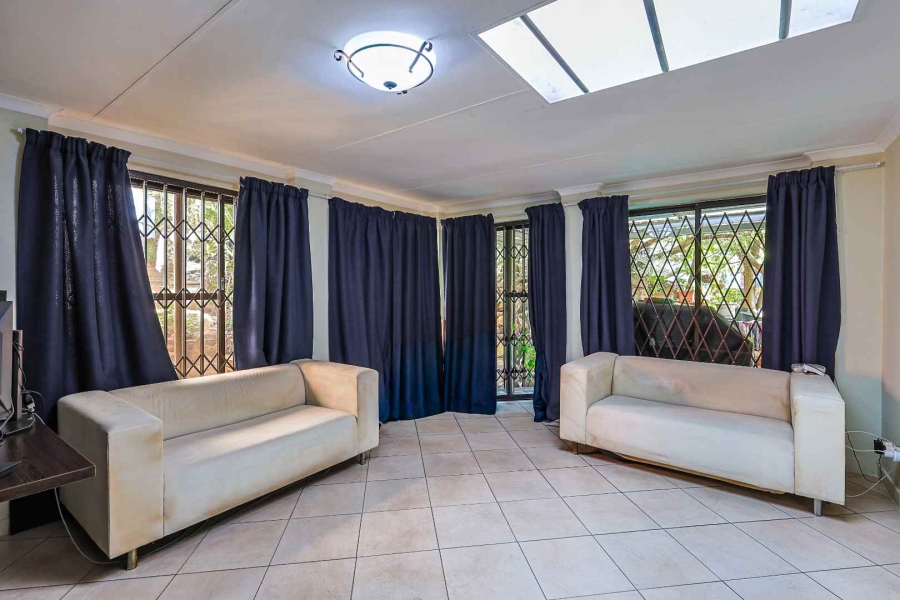 2 Bedroom Property for Sale in Wapadrand Gauteng
