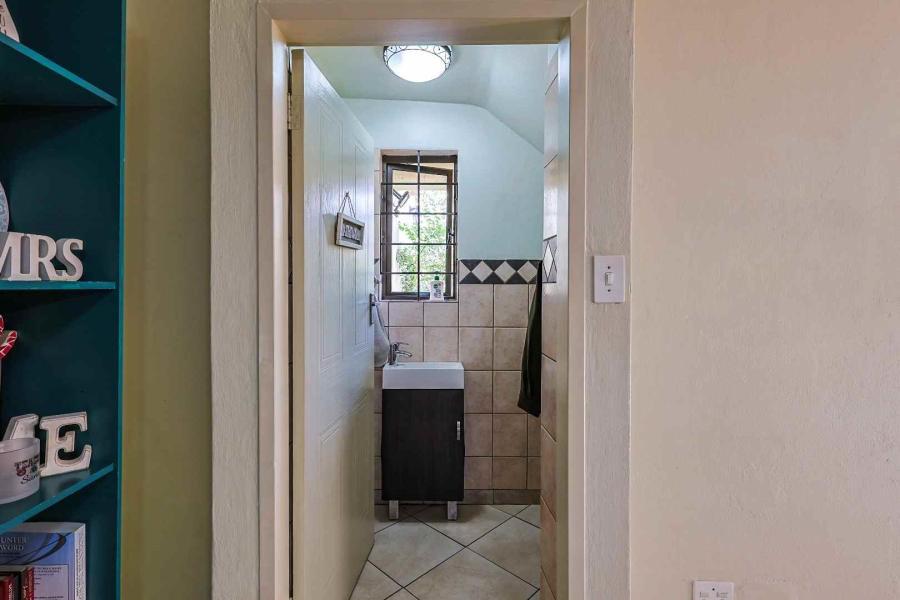 2 Bedroom Property for Sale in Wapadrand Gauteng