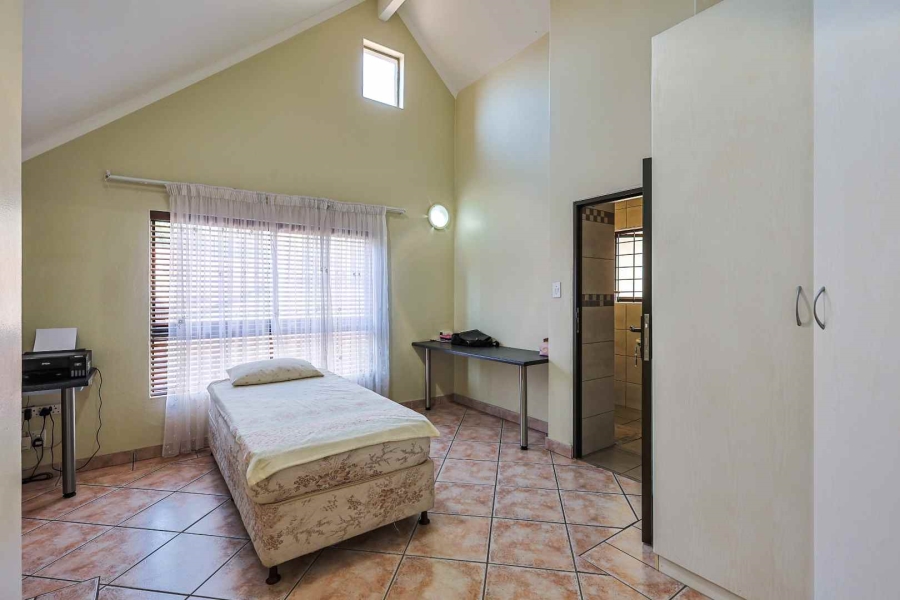 2 Bedroom Property for Sale in Wapadrand Gauteng