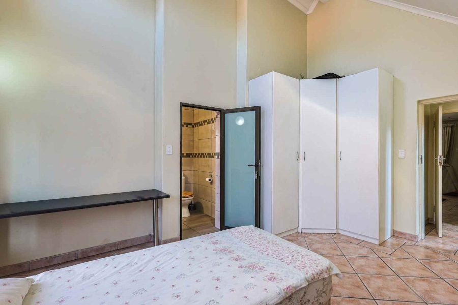 2 Bedroom Property for Sale in Wapadrand Gauteng