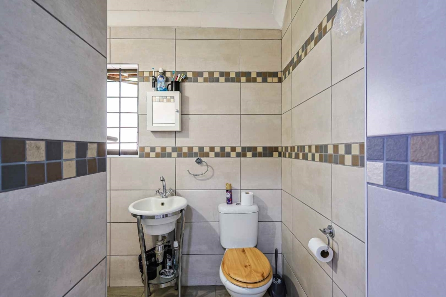 2 Bedroom Property for Sale in Wapadrand Gauteng